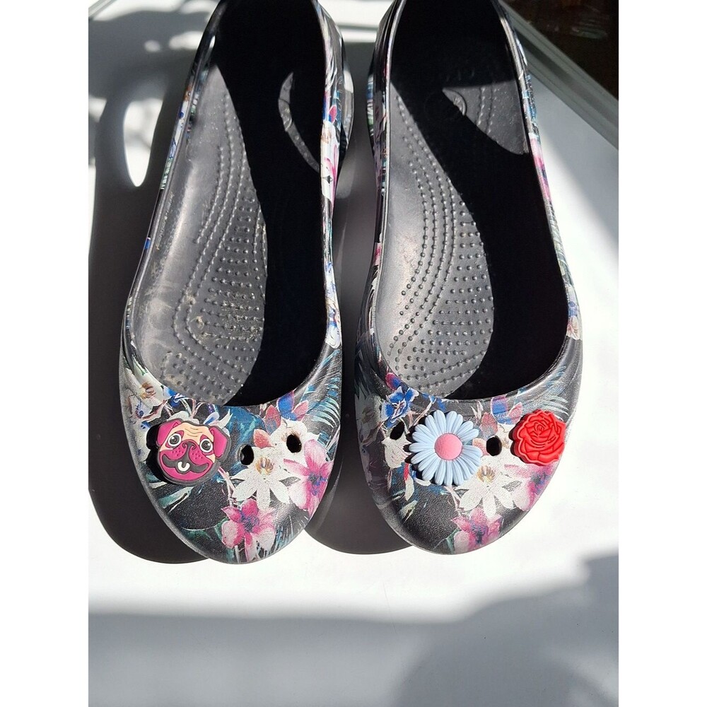 CROCS Floral Black Slip-On Flats with Colorful Charms